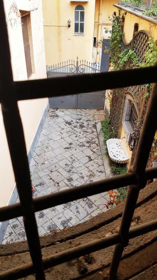 Piazza Del Gesù